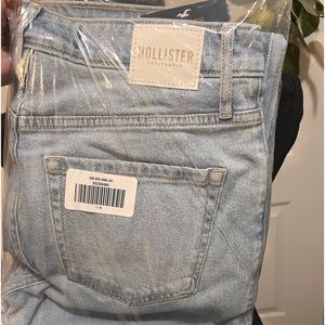 ULTRA HIGH-RISE RIPPED LIGHT WASH DAD JEANS